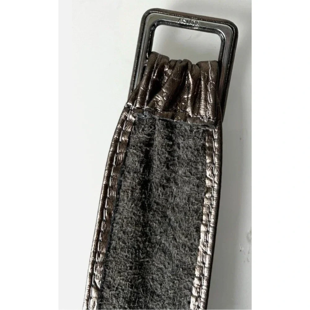 Astor vintage embossed